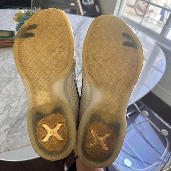 Kobe 10 size 10.5 used - Picture 9 of 10